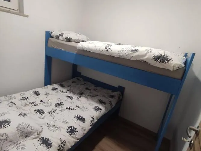 Forestview Apartma *